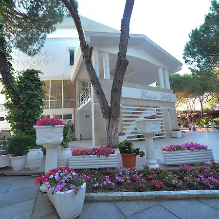 Elesio Golem (Tirana)