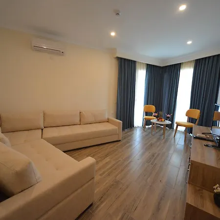 Hotel Elesio 4*