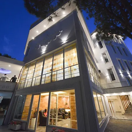 Ξενοδοχείο Elesio 4*