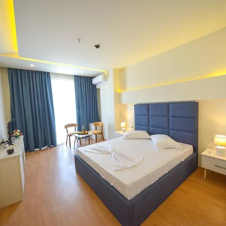 Hotel Elesio 4*