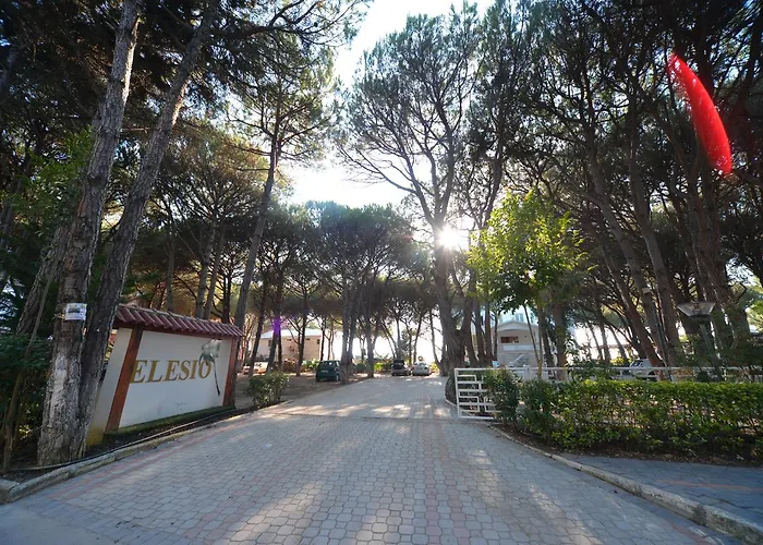 Elesio Golem (Tirana)