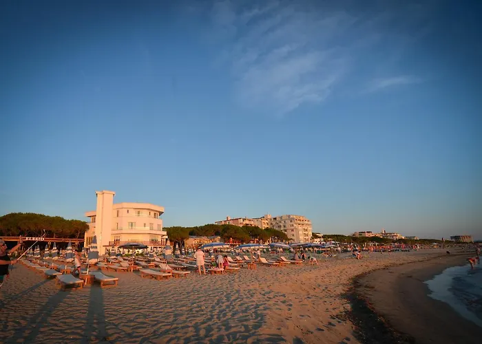 Elesio Golem (Tirana)